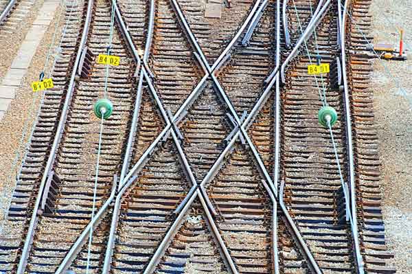driving rail switch