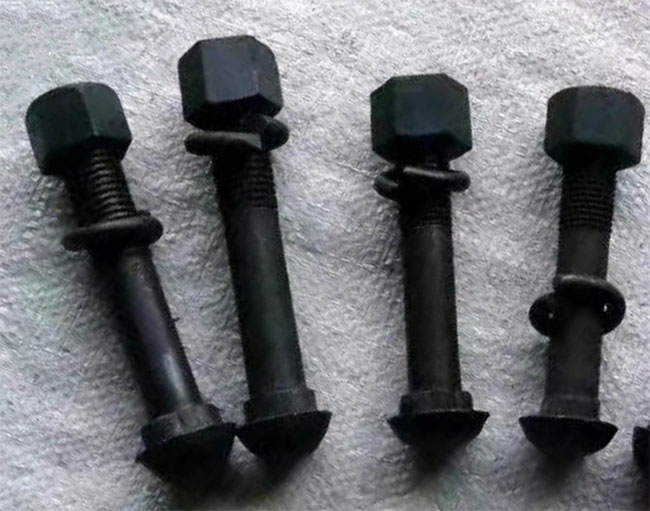 spring washer and flat washer used together