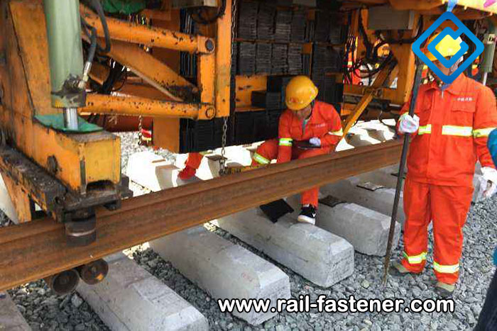 Railway sleeper transport and laying