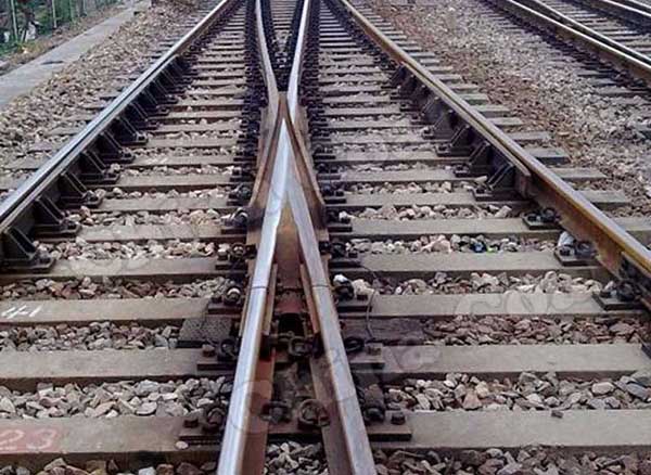 ordinary simple railway turnout
